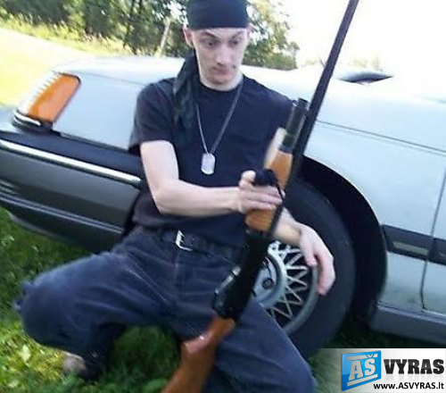 juokingi gangsteriai nusikalteliai