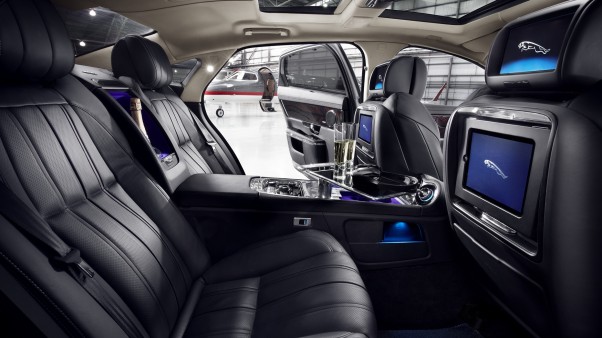 Automobilių naujienos Jaguar XJ Ultimate 2013
