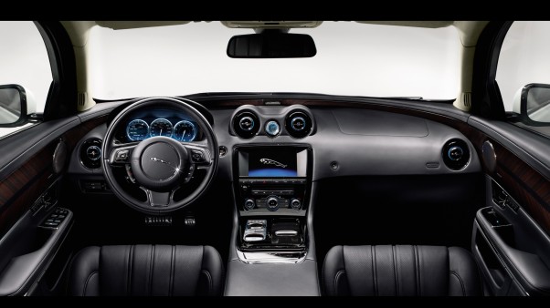 Automobilių naujienos Jaguar XJ Ultimate 2013