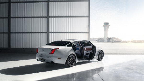Automobilių naujienos Jaguar XJ Ultimate 2013