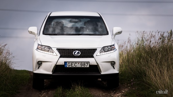 Lexus RX 450h F Sport automobilis