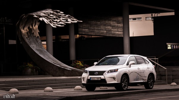 Lexus RX 450h F Sport automobilis