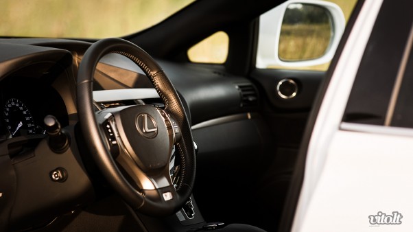 Lexus RX 450h F Sport automobilis