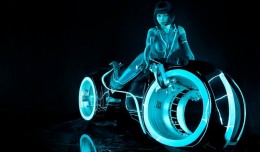 Playboy Tron fotosesija