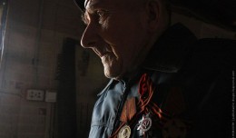 Už nuopelnus II Pasaulinio karo metu - du rankšluosčiai